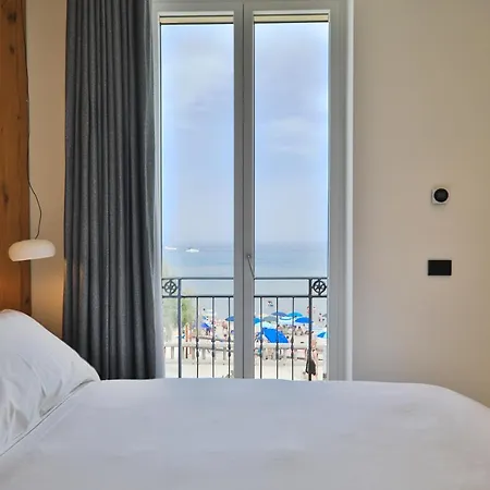 Abelia Sea * Cefalu